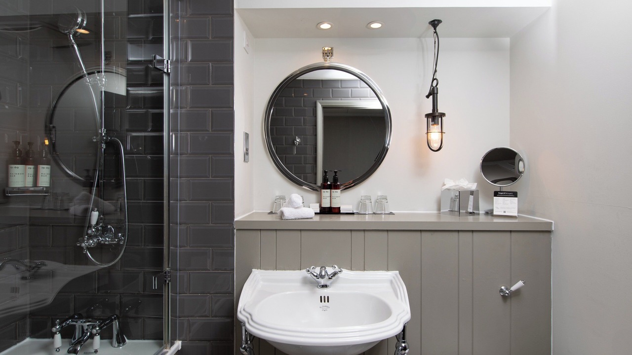 Photo of Bathroom in New Town