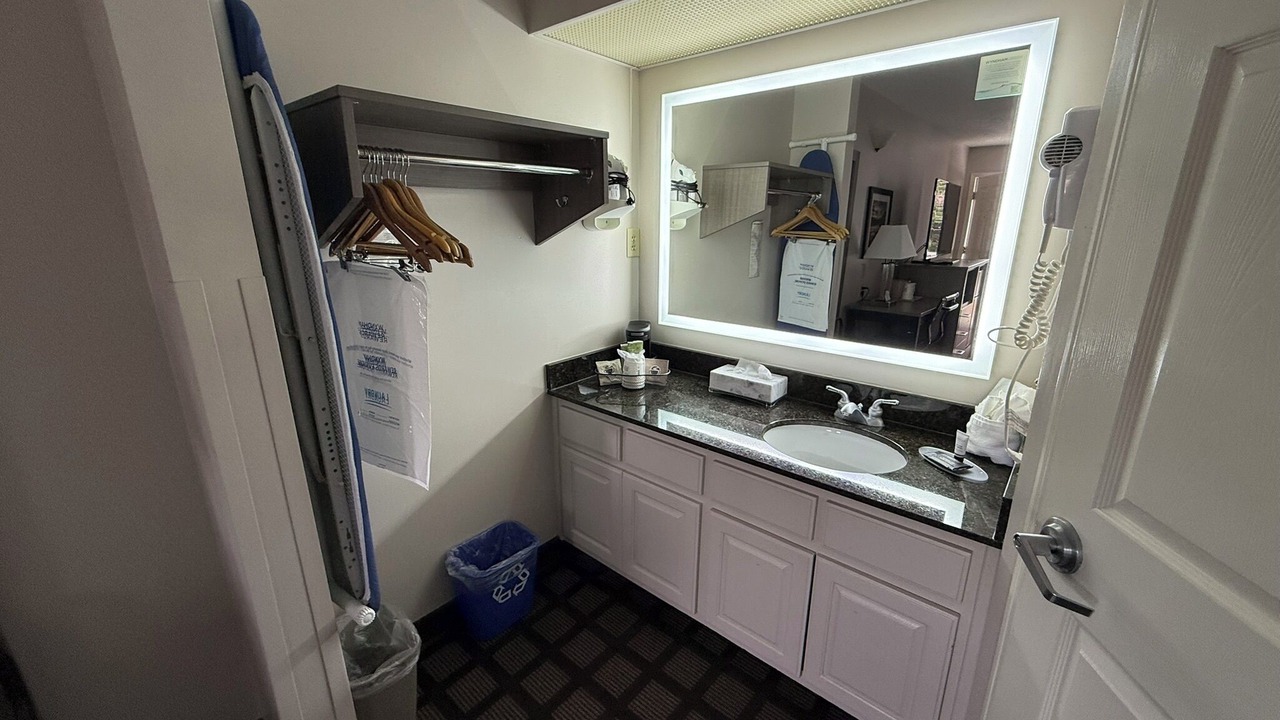 Photo of Bathroom in Eden