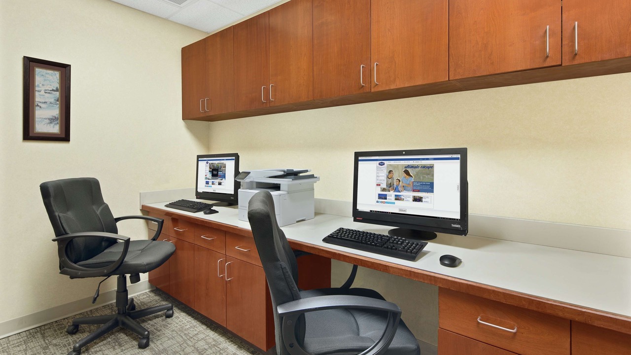 Photo of Others in Fortson