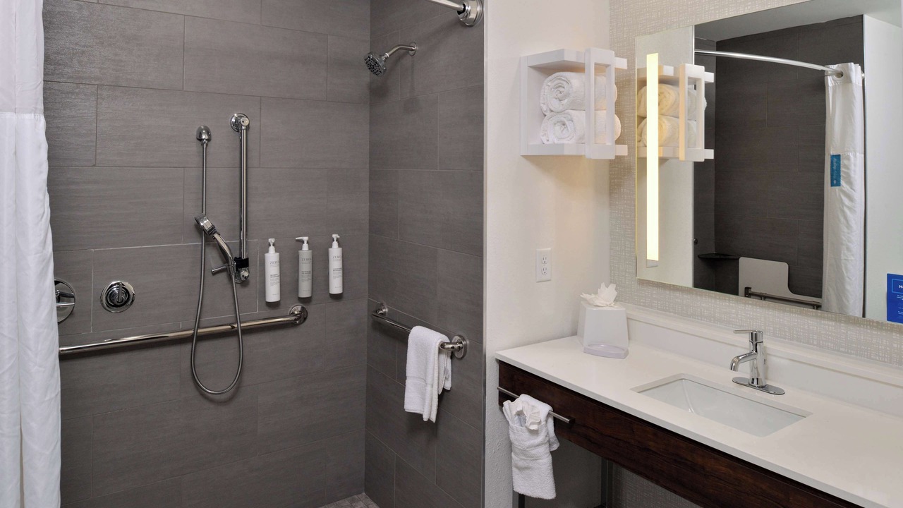 Photo of Bathroom in LaPlace