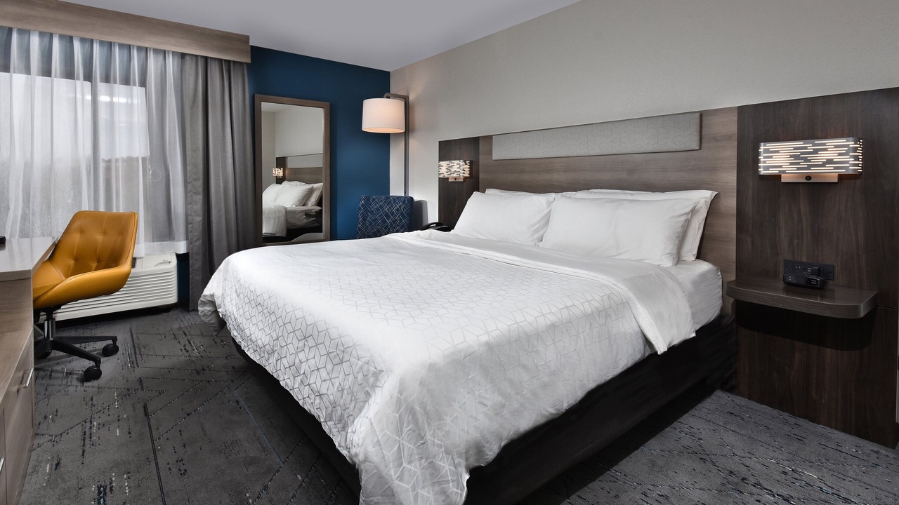 Photo of Bedroom in Innsbrook