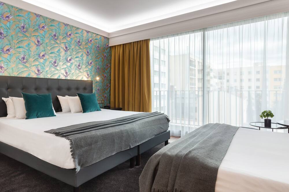 Photo of Others in 2nd Arrondissement