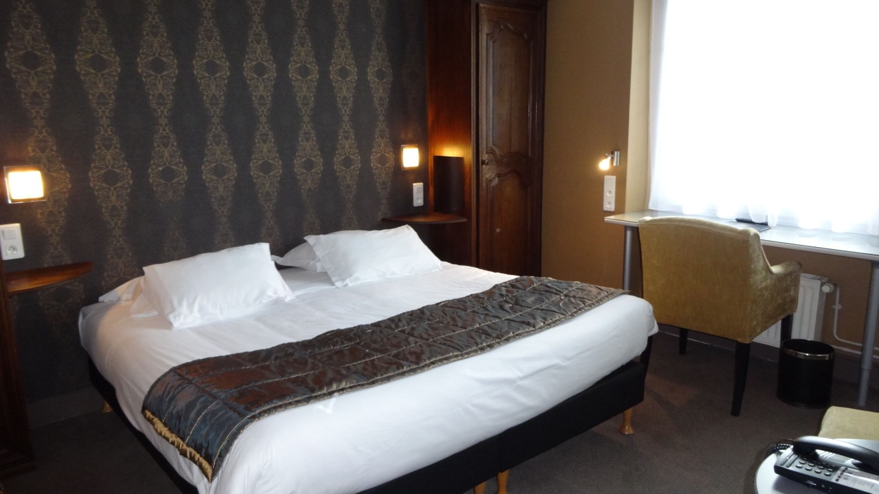 Photo of Bedroom in Pontorson