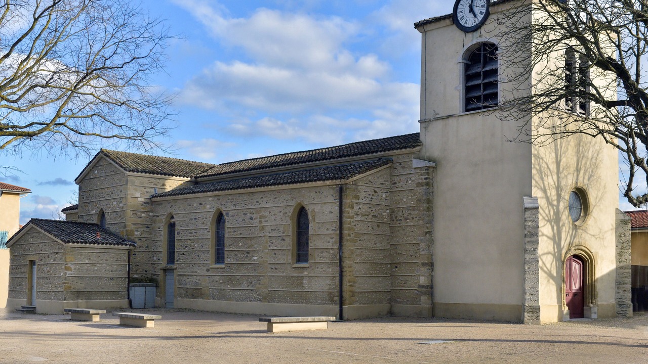 Photo of Buildings in Solaize