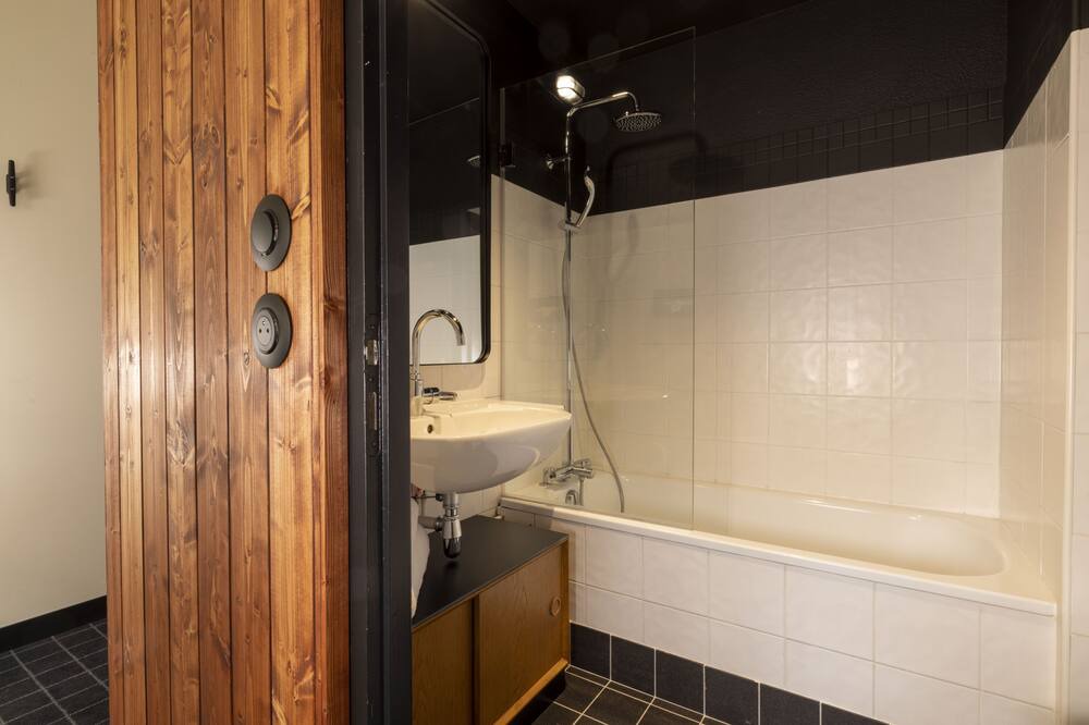 Photo of Bathroom in Dunkerque Centre
