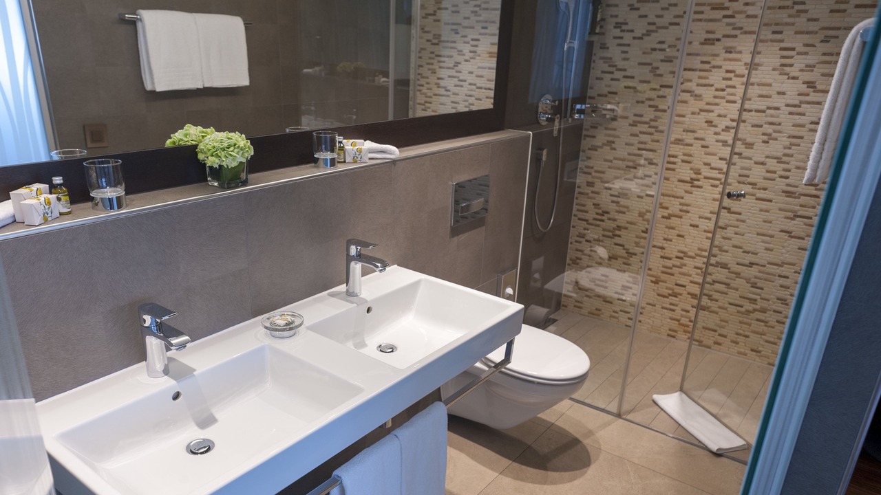 Photo of Bathroom in District 6