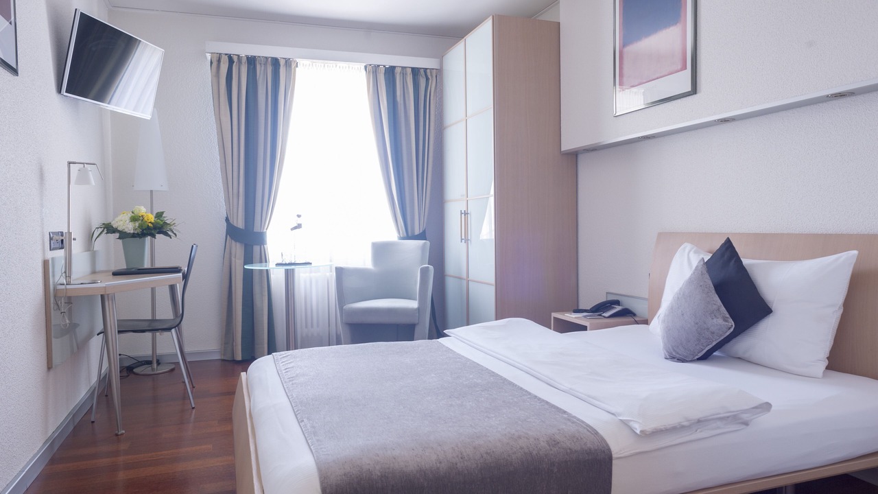 Photo of Bedroom in District 6