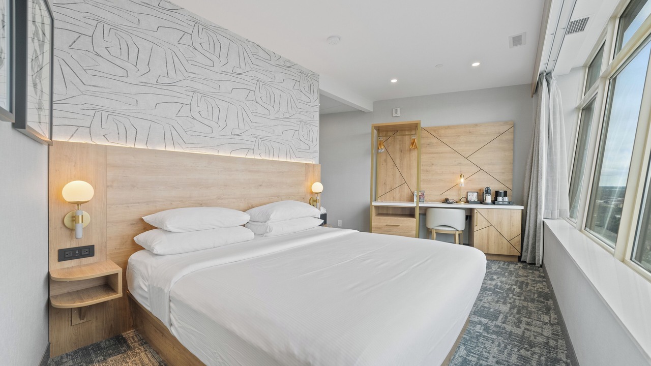 Photo of Bedroom in Fallsview