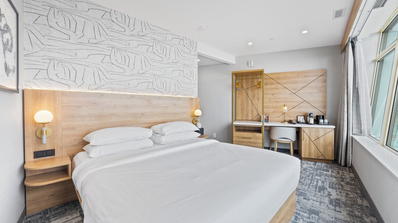 Photo of Bedroom in Fallsview