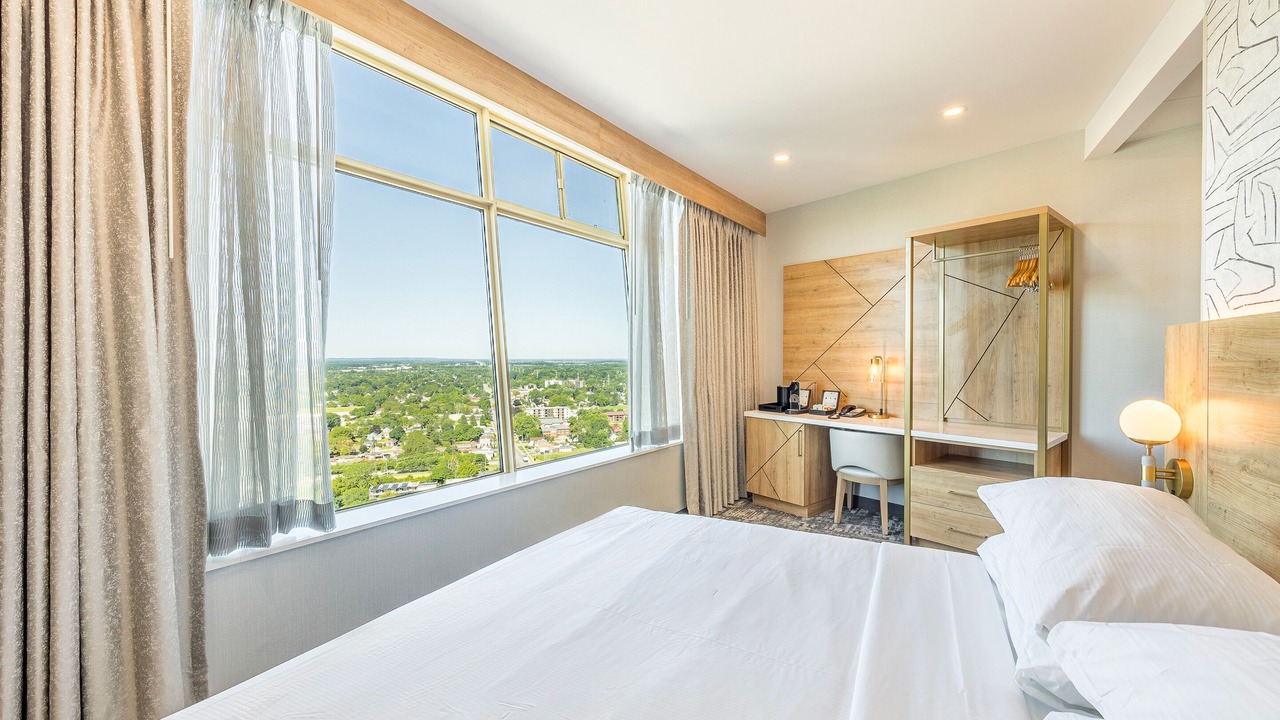 Photo of Bedroom in Fallsview