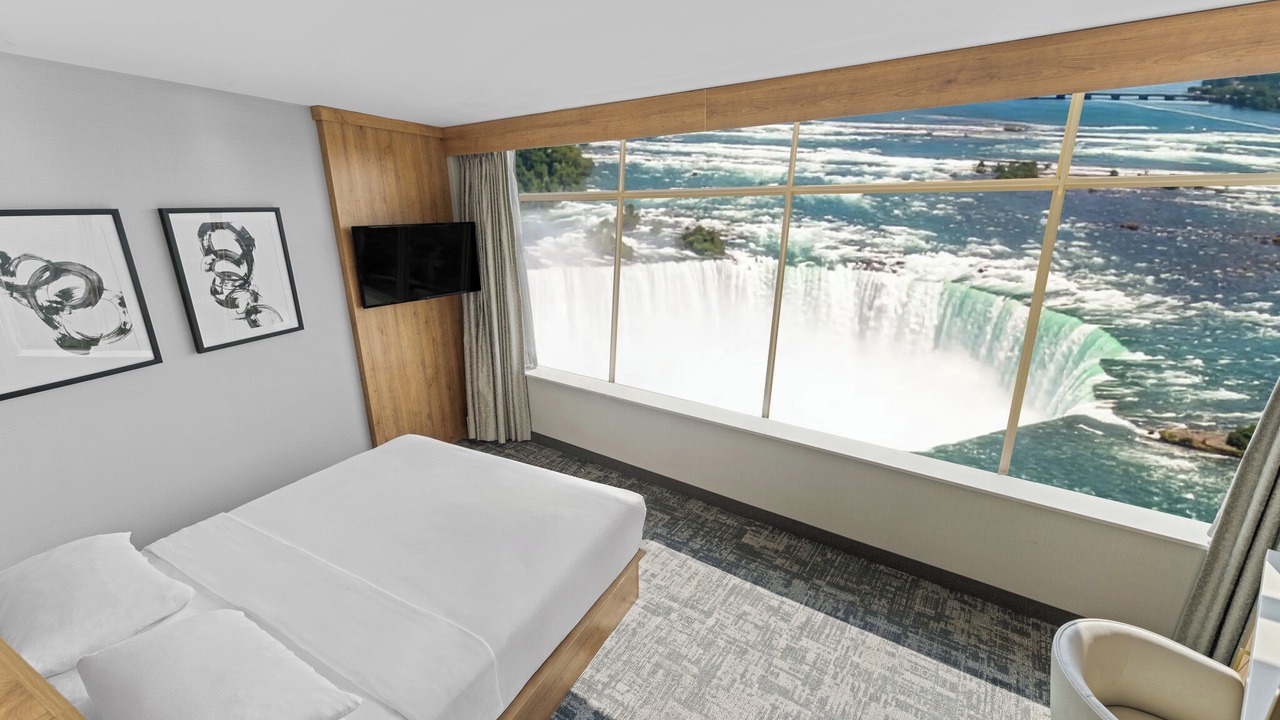 Photo of Bedroom in Fallsview