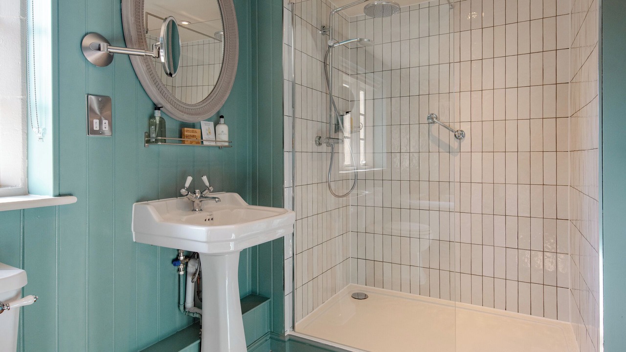 Photo of Bathroom in Moreton-in-Marsh