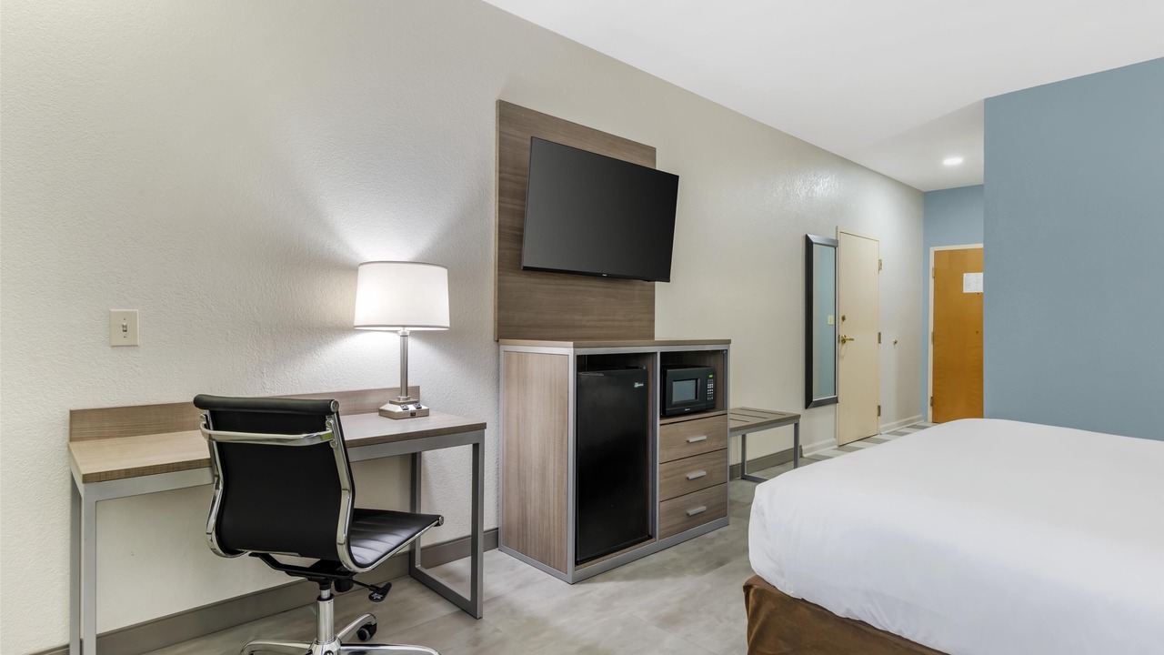 Photo of Bedroom in Commerce