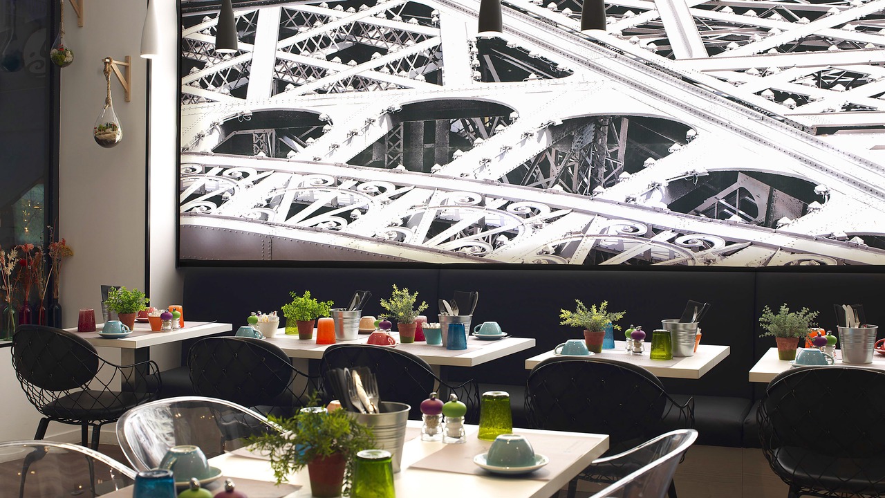 Photo of Others in 2nd Arrondissement