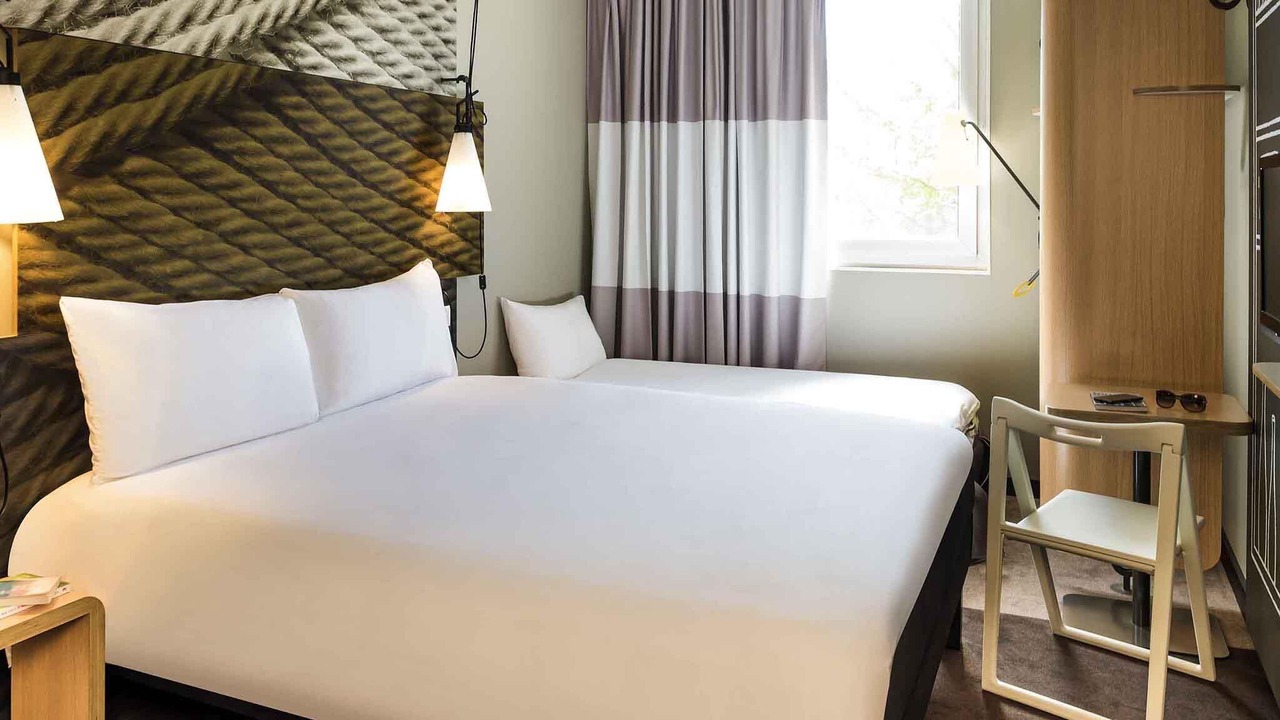 Photo of Bedroom in Saint-Denis