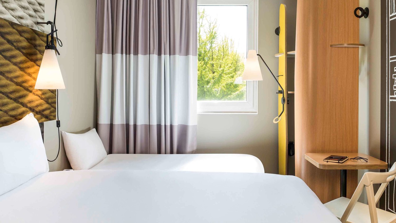 Photo of Bedroom in Saint-Denis