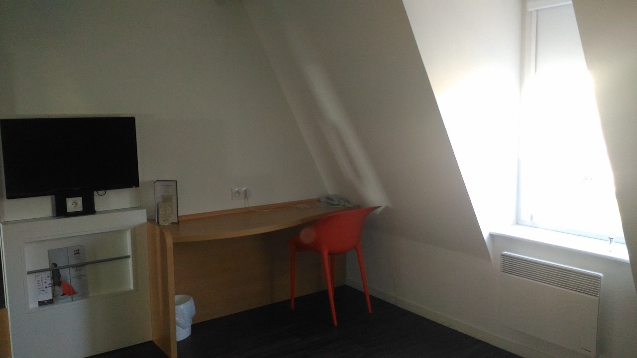 Photo of Bedroom in Chalon-sur-Saone