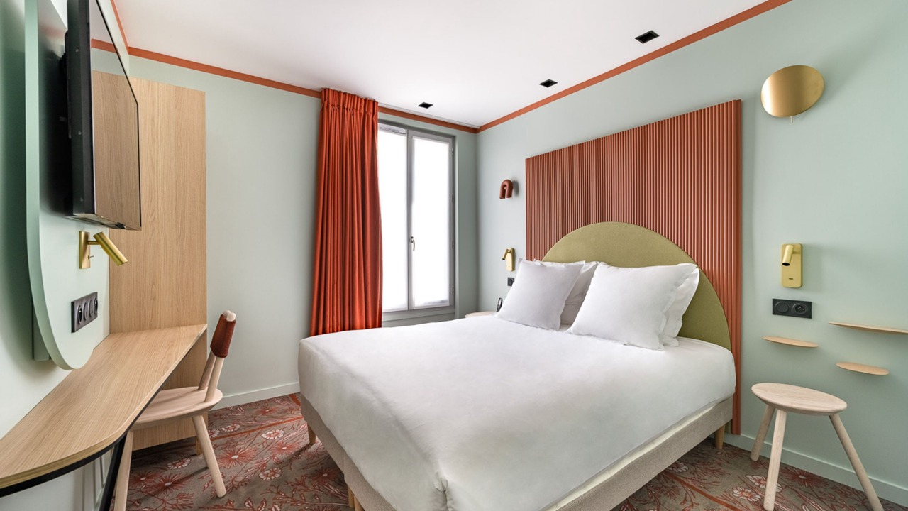 Photo of Bedroom in 8th Arrondissement