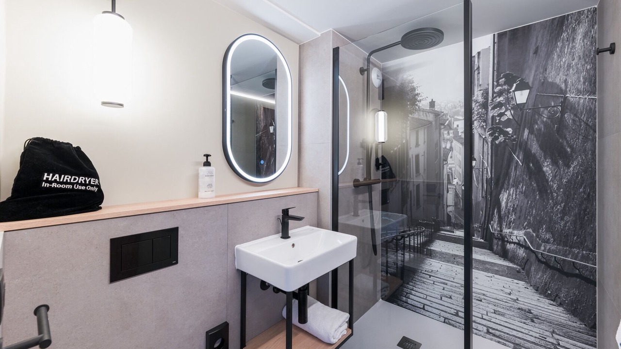 Photo of Bathroom in Bron