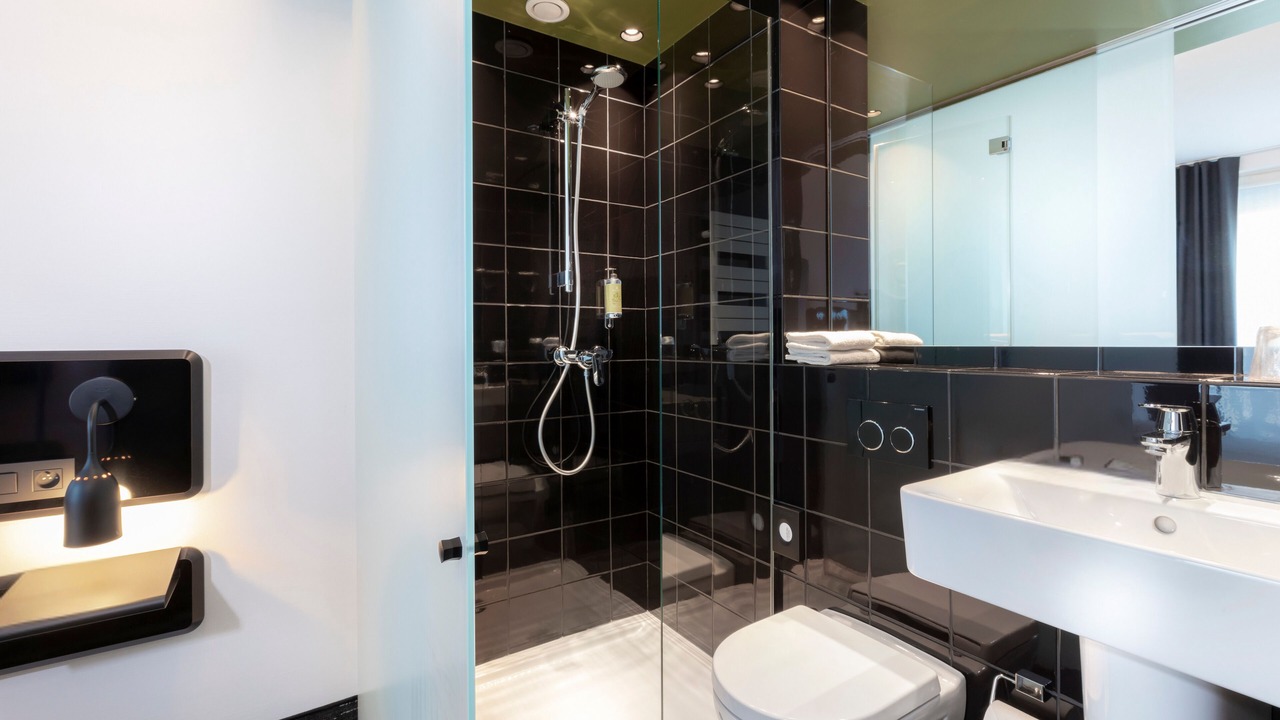 Photo of Bathroom in 10th Arrondissement