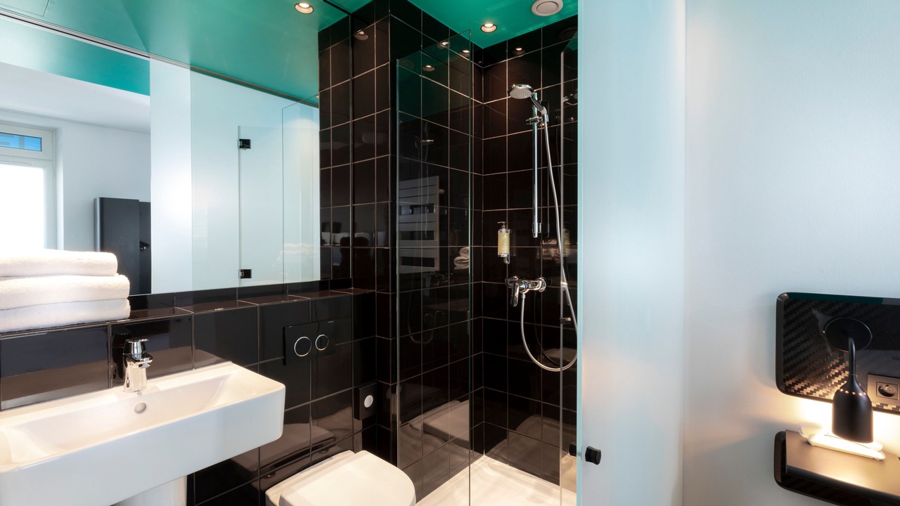 Photo of Bathroom in 10th Arrondissement
