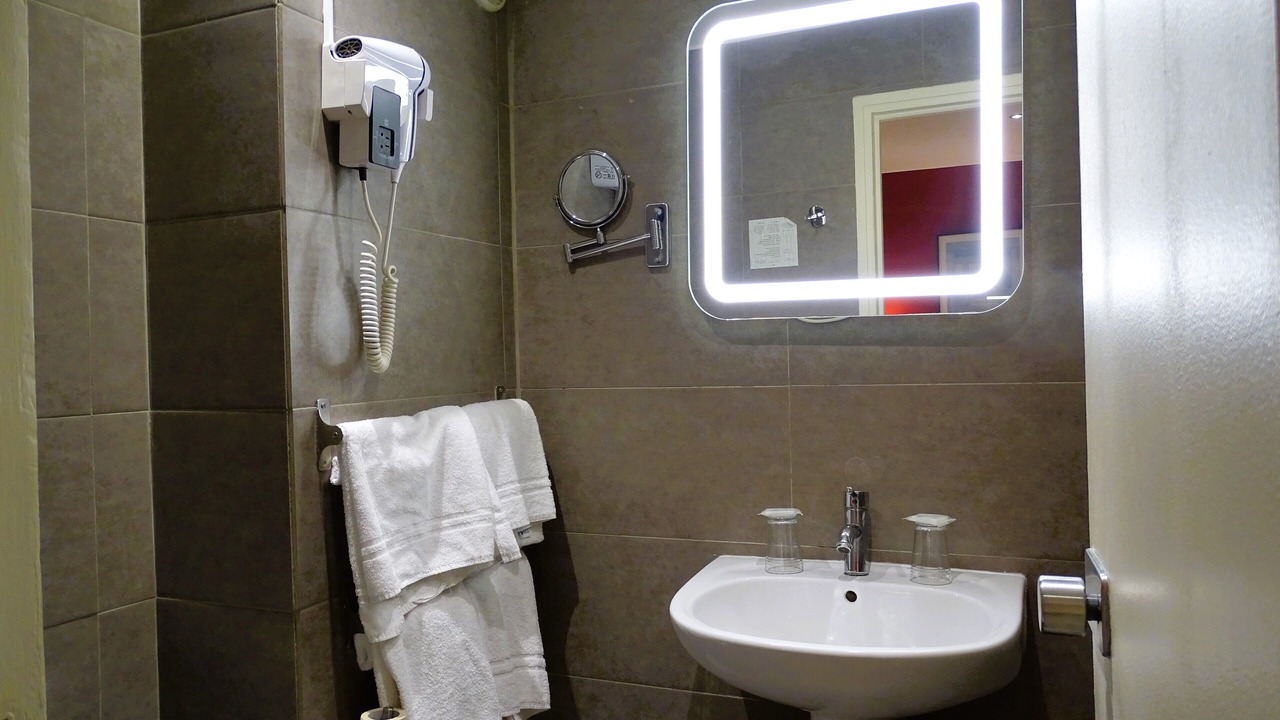 Photo of Bathroom in 20th Arrondissement