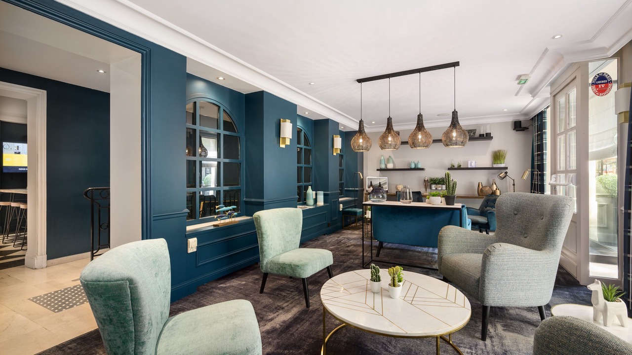 Photo of Others in Montparnasse