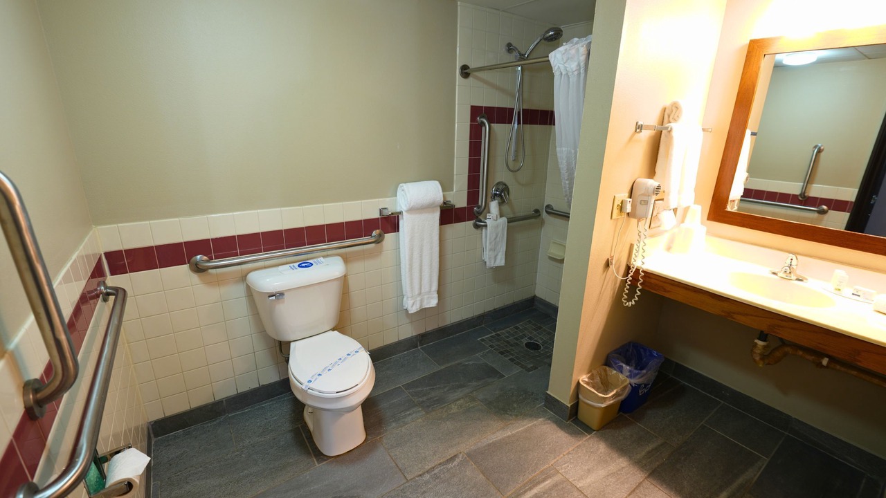 Photo of Bathroom in Marshalltown