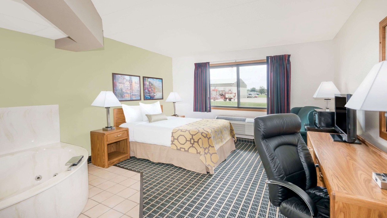 Photo of Others in Marshalltown