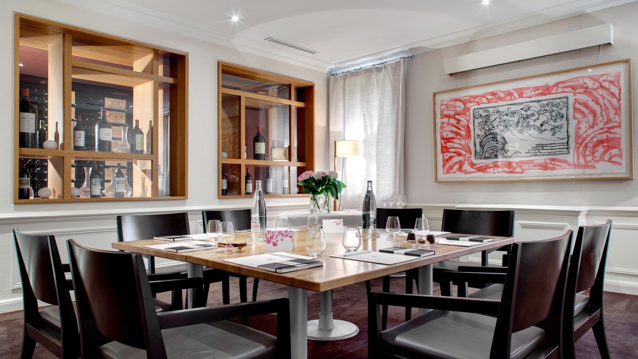 Photo of Others in Pauillac