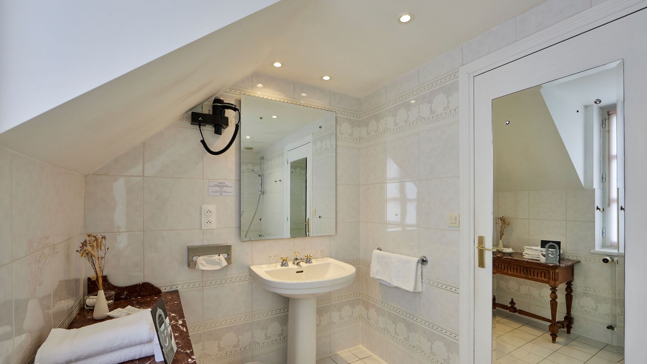 Photo of Bathroom in La Roche-Bernard