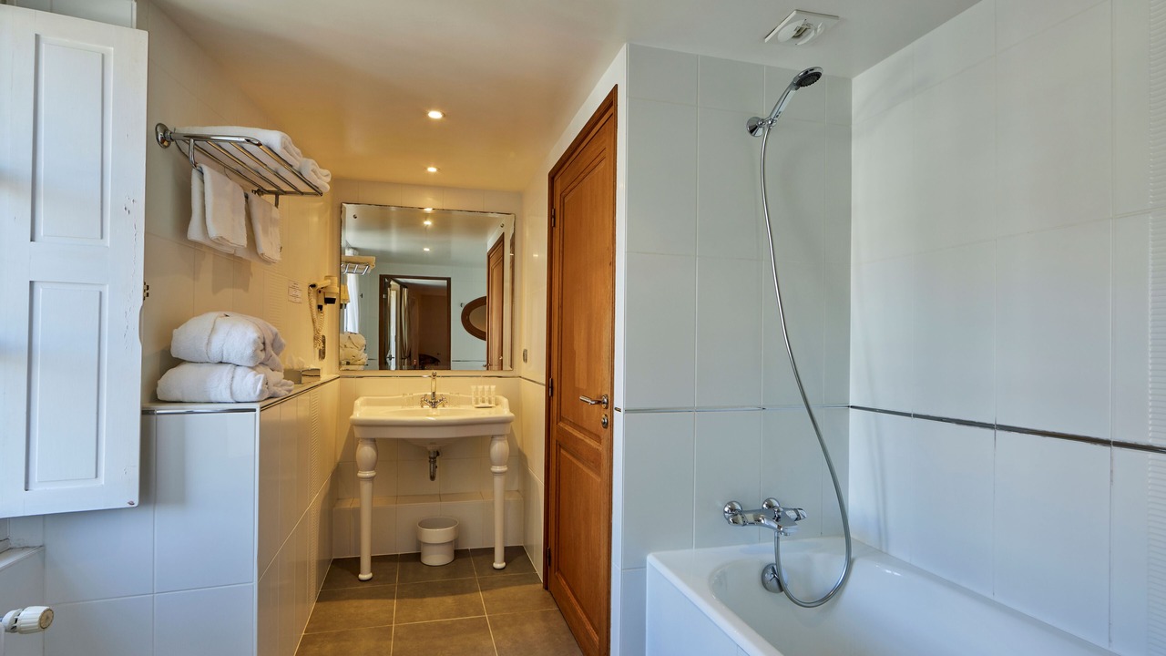 Photo of Bathroom in La Roche-Bernard