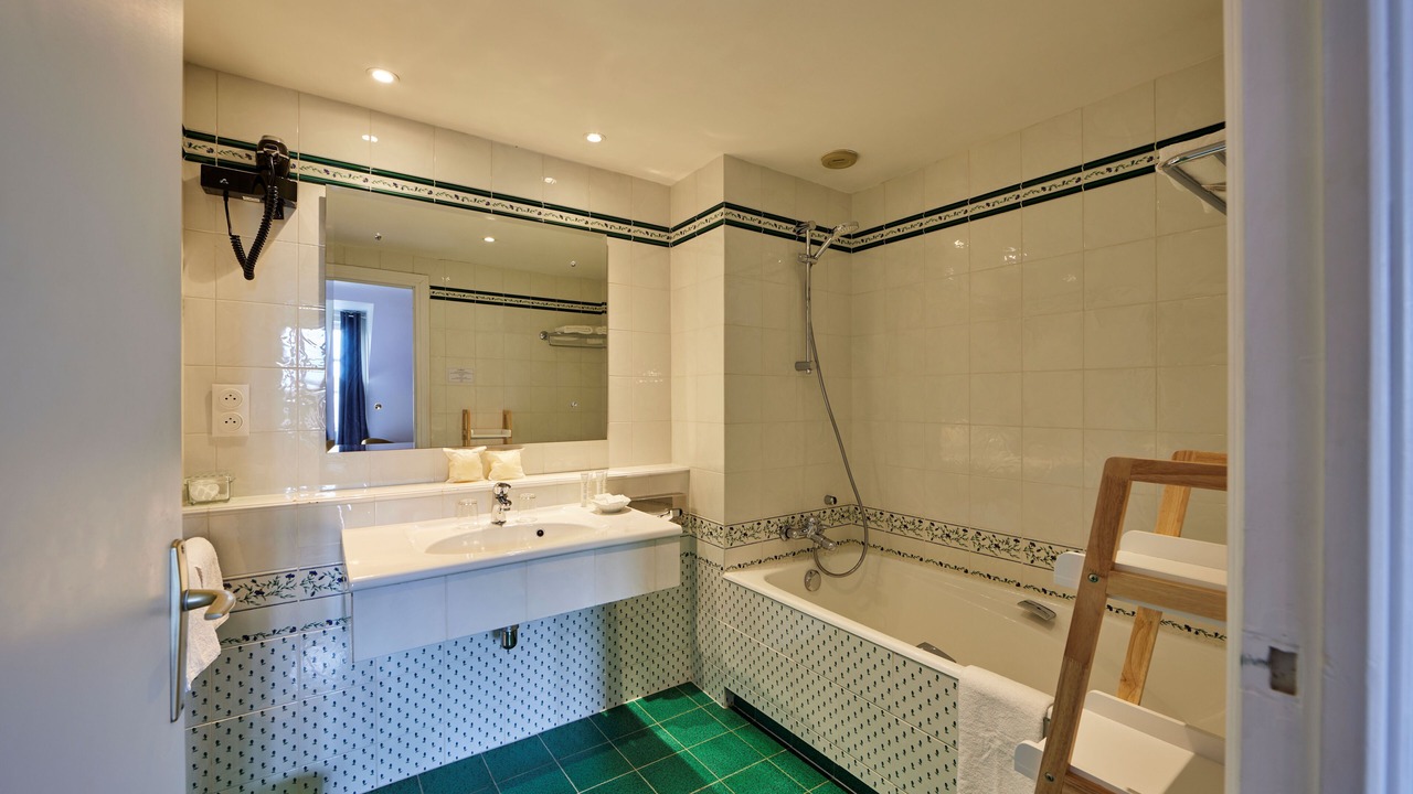 Photo of Bathroom in La Roche-Bernard
