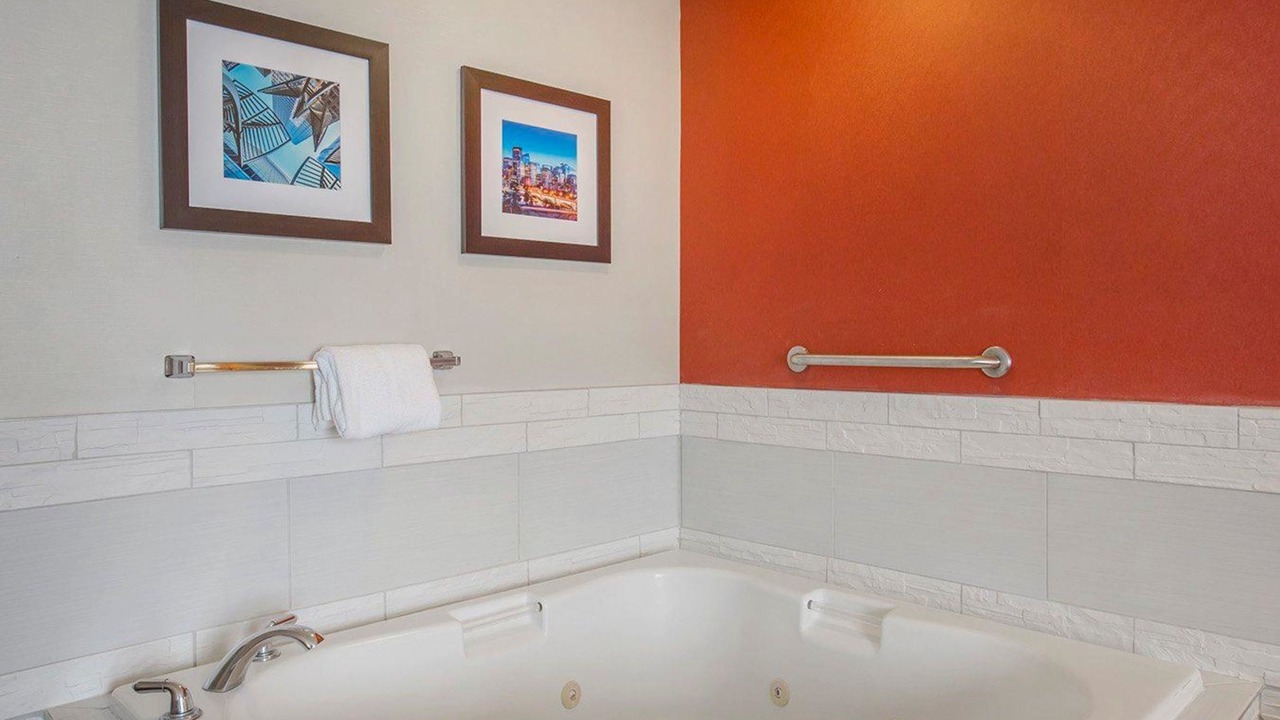 Photo of Bedroom in Banff Trail