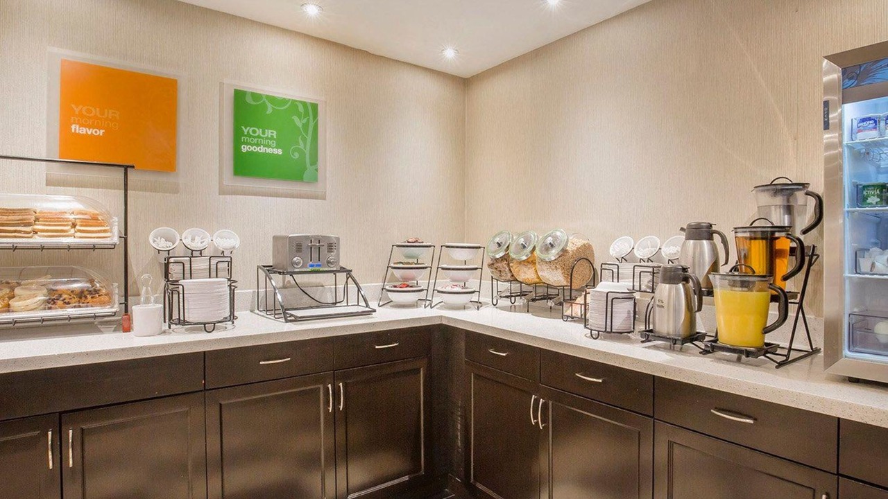 Photo of Others in Banff Trail