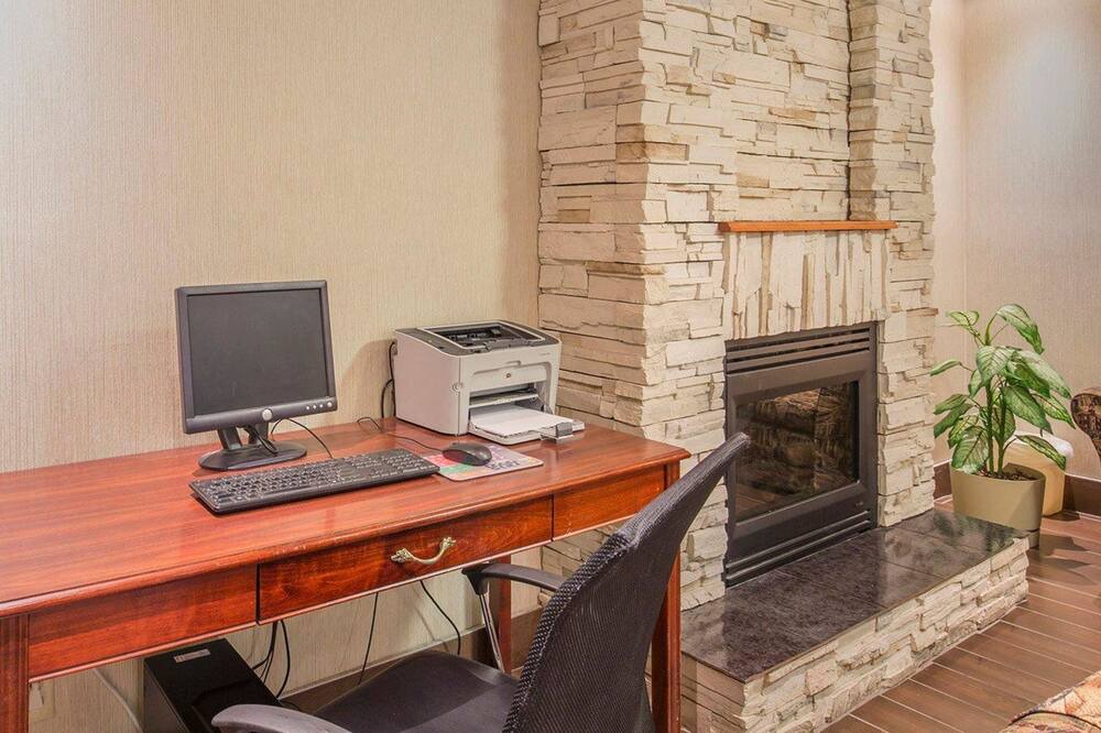 Photo of Others in Banff Trail