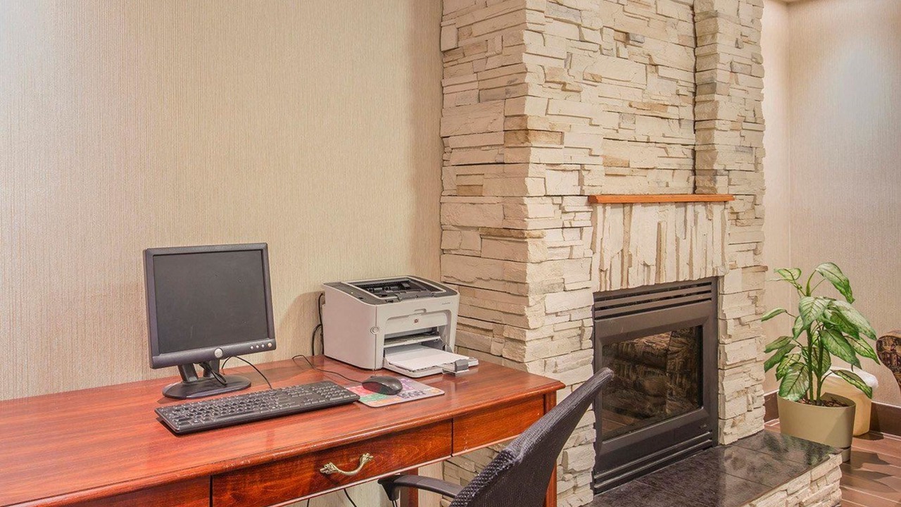 Photo of Others in Banff Trail