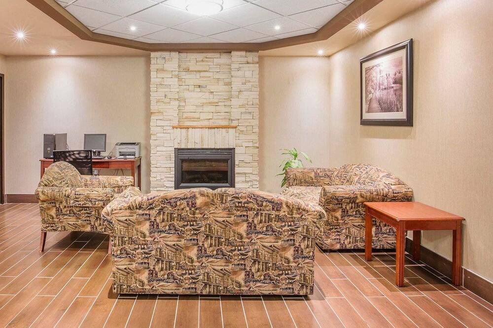 Photo of Others in Banff Trail