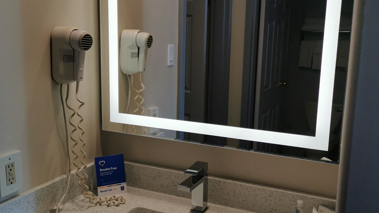 Photo of Bathroom in Banff Trail