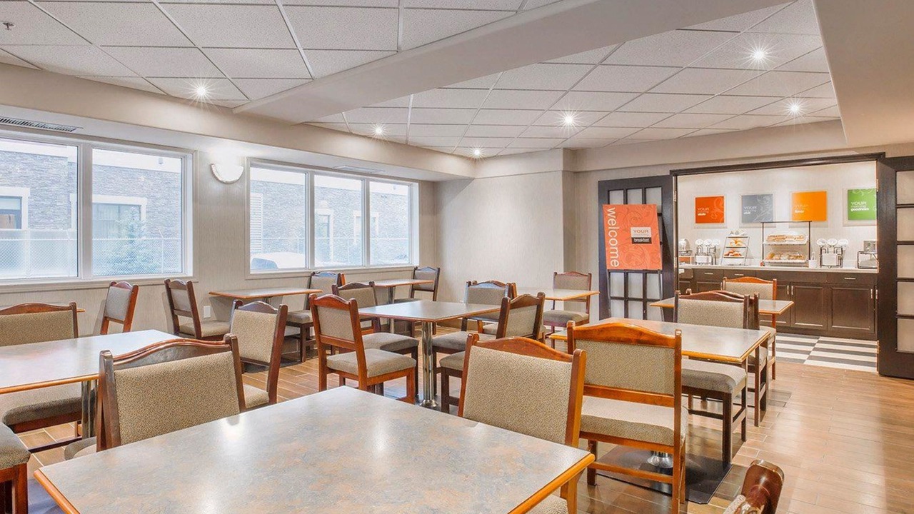 Photo of Others in Banff Trail