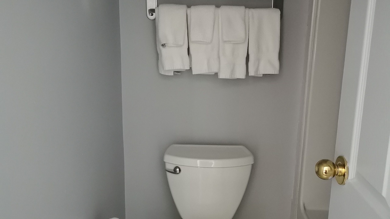 Photo of Bathroom in Banff Trail