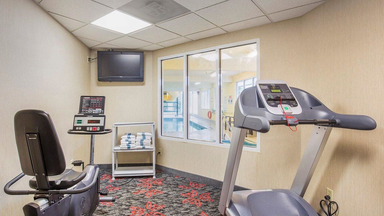 Photo of Others in Banff Trail