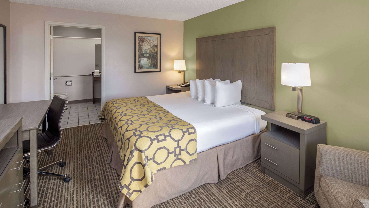 Photo of Bedroom in Cleveland