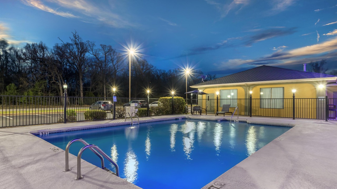 Photo of Outdoor in Neosho
