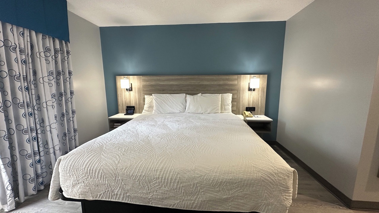 Photo of Bedroom in Bracebridge