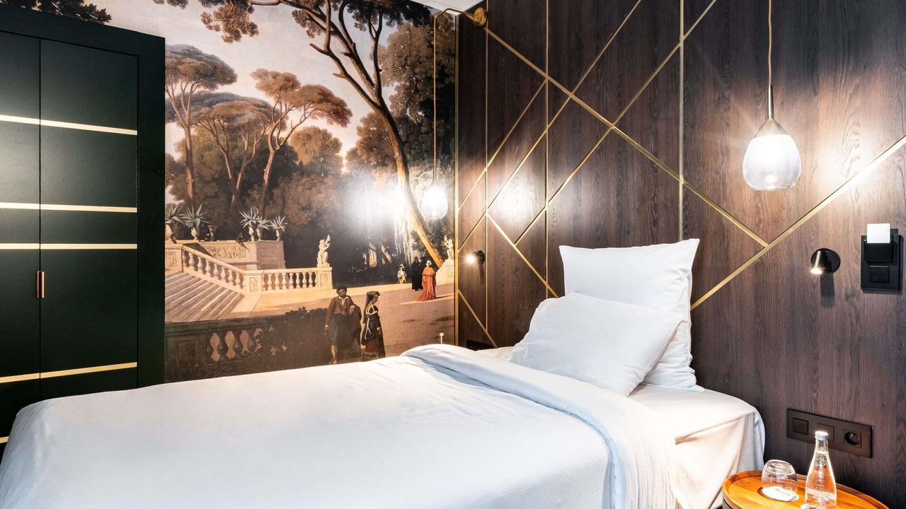 Photo of Bedroom in Fontainebleau
