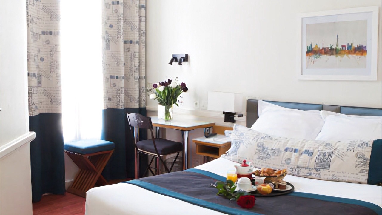 Photo of Bedroom in 13th Arrondissement