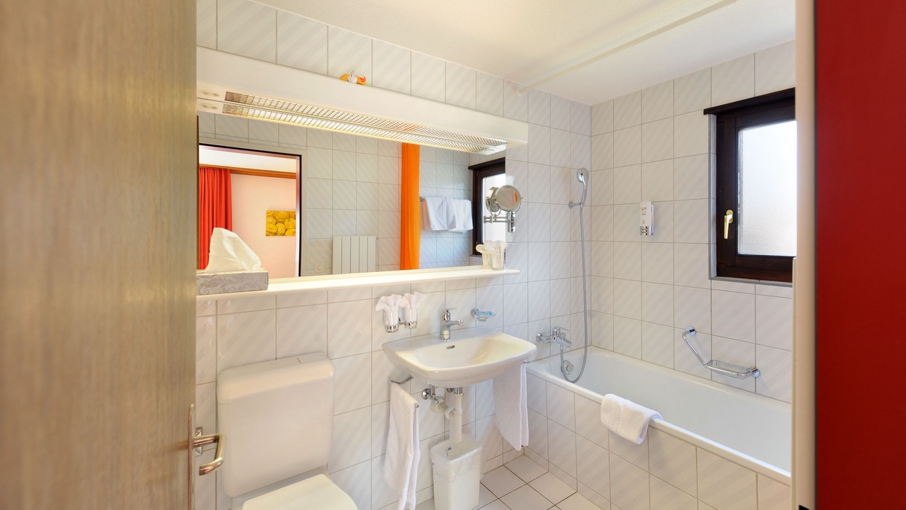 Photo of Bathroom in Durrenast