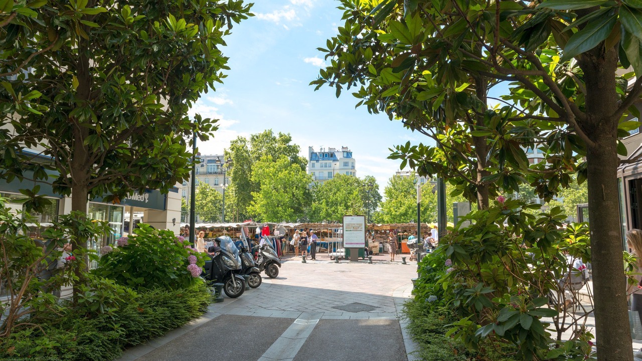 Photo of Others in Neuilly-sur-Seine