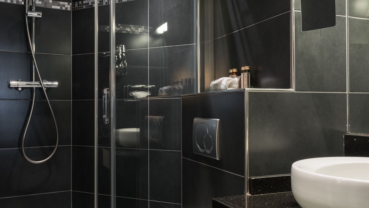 Photo of Bathroom in Neuilly-sur-Seine